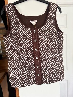 SPANNER Brown and White Geometric Button-Front Tank Top